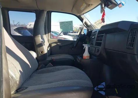 2021 Chevrolet Express Passenger Rwd 3500 Extended Wheelbase Lt z USA, uszkodzony, nr VIN 1GAZGPF7XM1262486